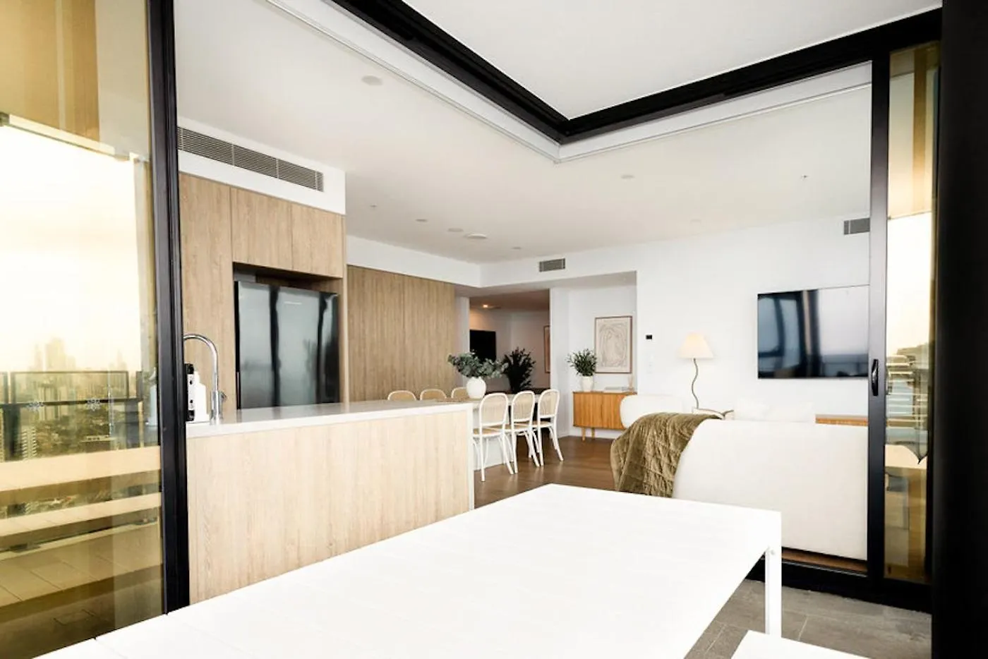 Luxury Modern Broadbeach Oasis Bbq, Sauna & Pool غولد كوست أستراليا