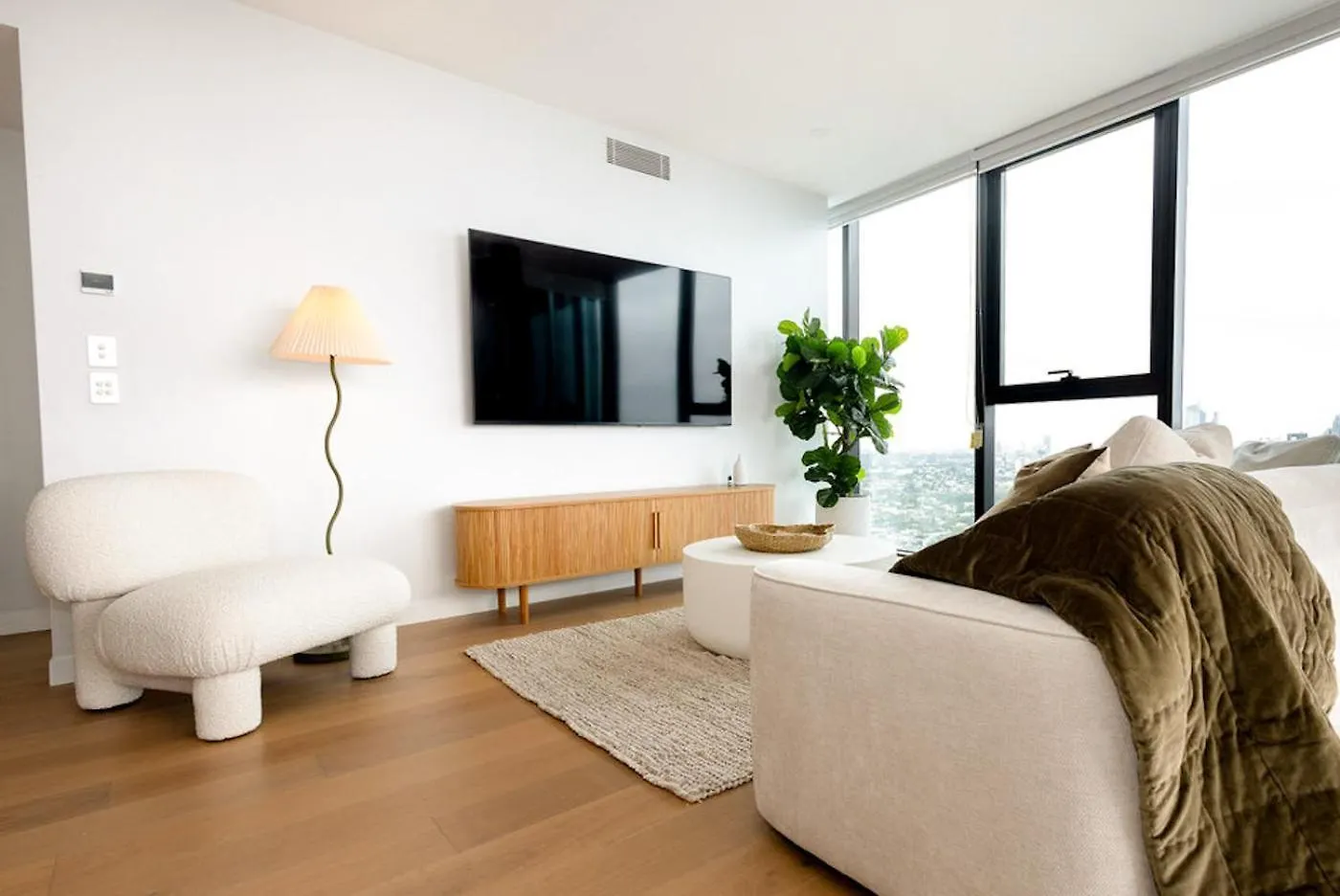 Luxury Modern Broadbeach Oasis Bbq, Sauna & Pool غولد كوست